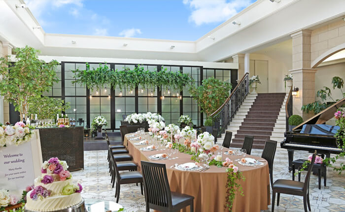 天気を気にすることなくガーデンパーティを。